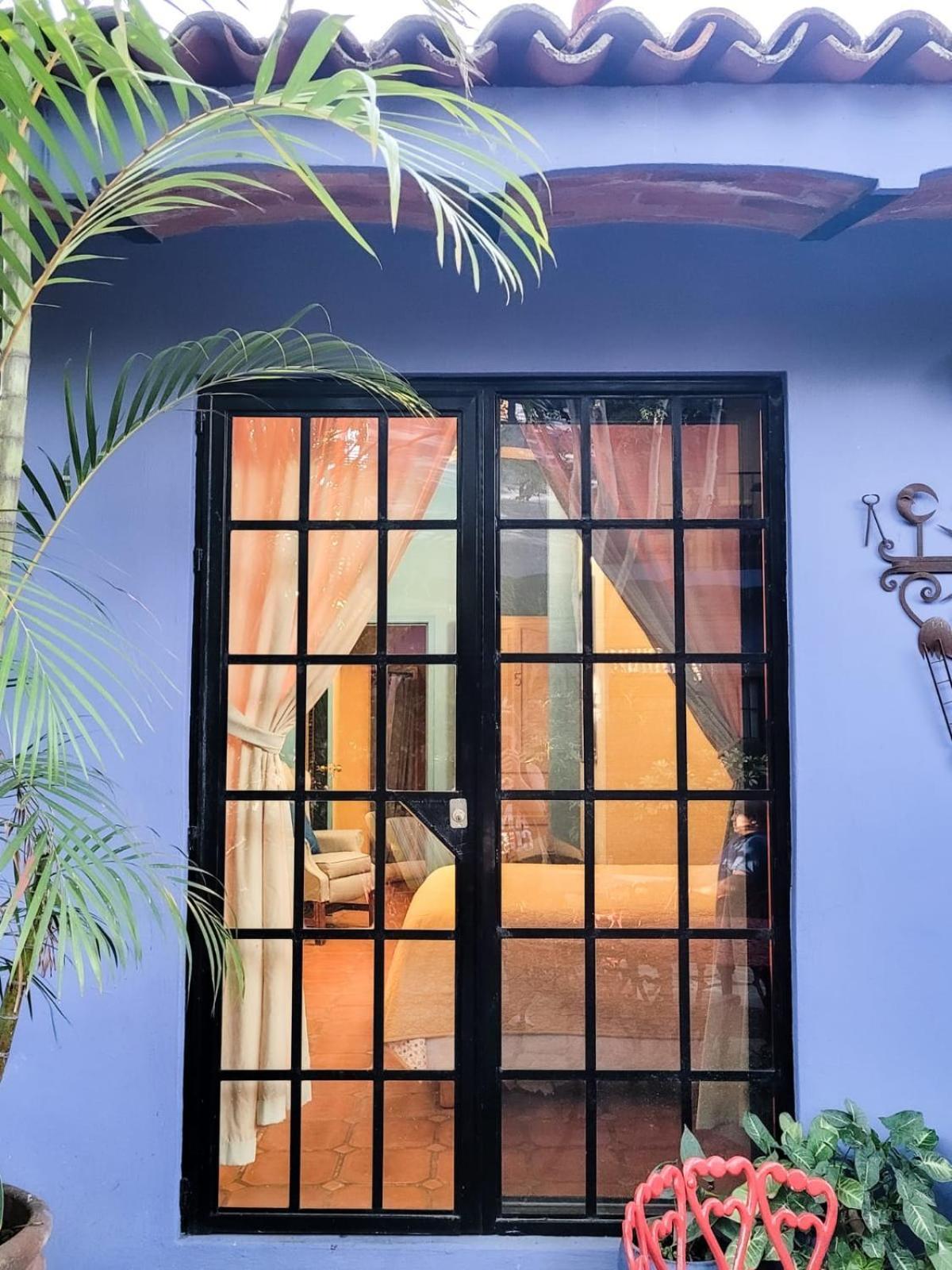 Estrellita'S Bed & Breakfast Ajijic Bagian luar foto