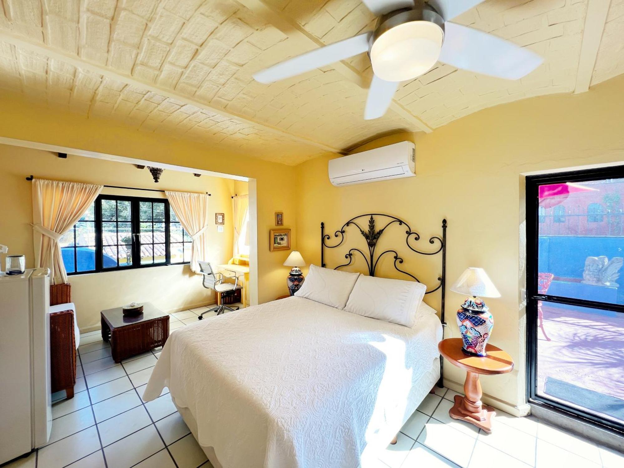 Estrellita'S Bed & Breakfast Ajijic Bagian luar foto