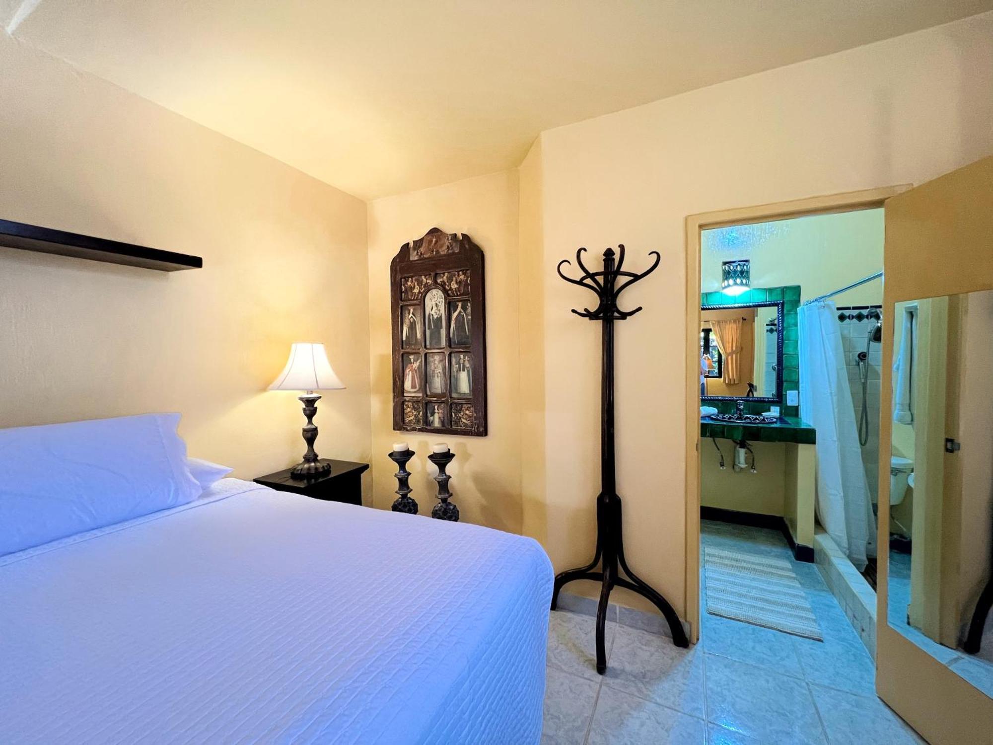Estrellita'S Bed & Breakfast Ajijic Bagian luar foto